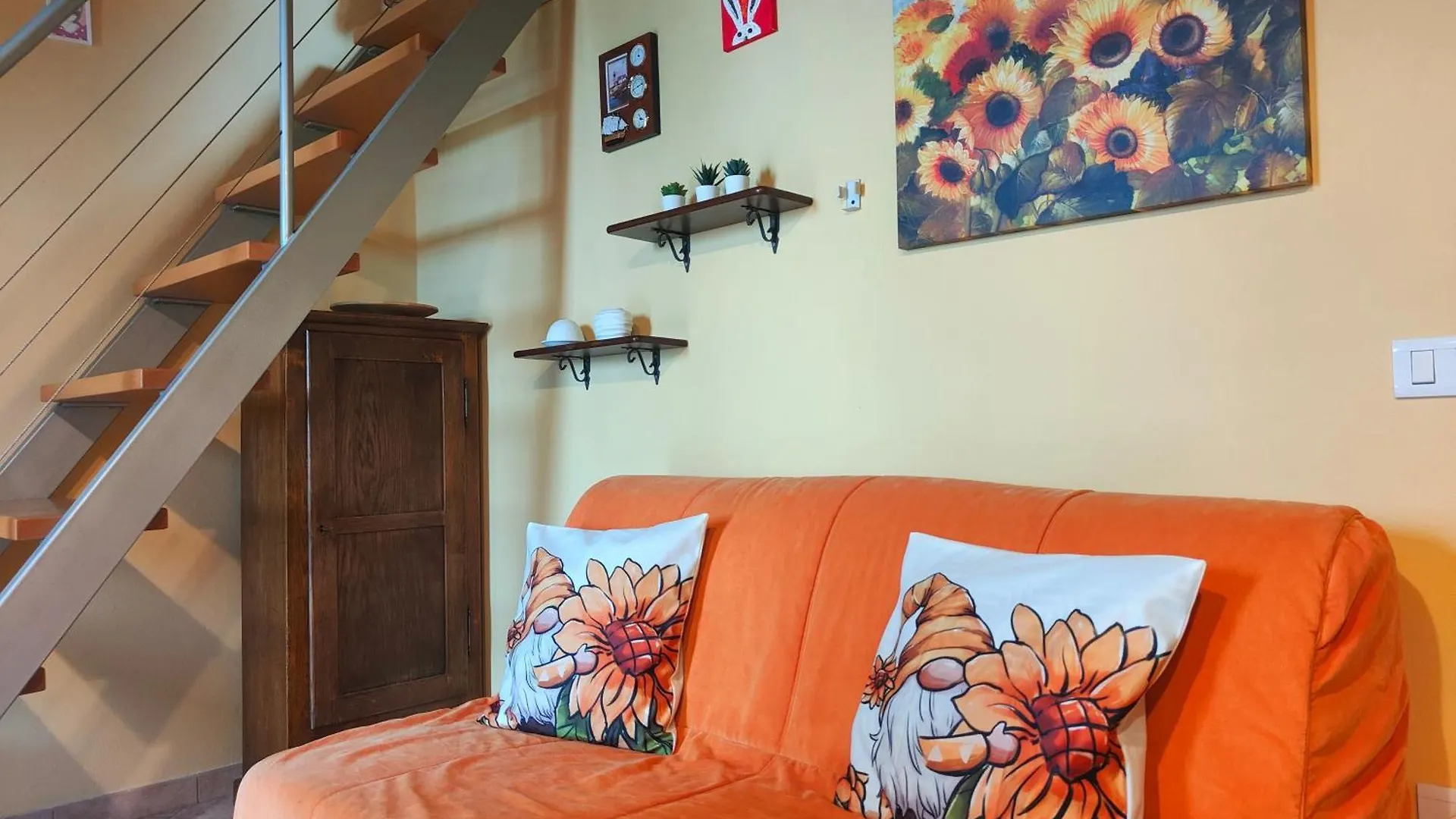 Suite San Martino Riparbella Apartment